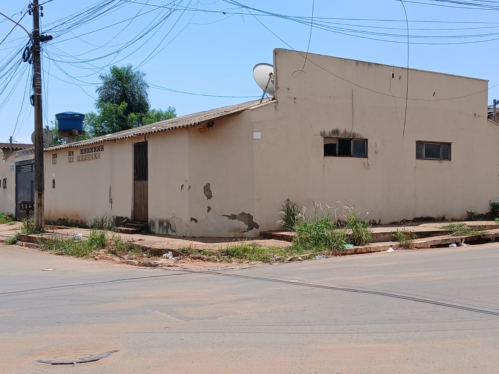 Terreno de Esquina 360m² com 3 Casas à Venda – Jardim Colorado – Campo Grande/MS